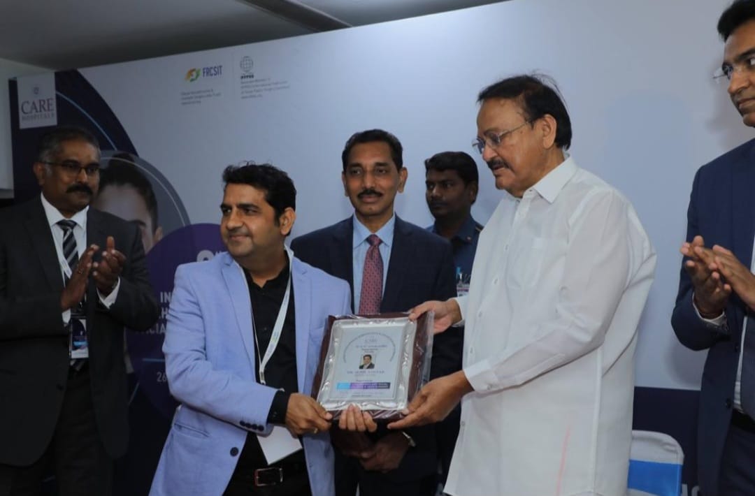 Dr tanvar was invited as operating guest faculty in the international rhinoplasty workshop Hyderabad.